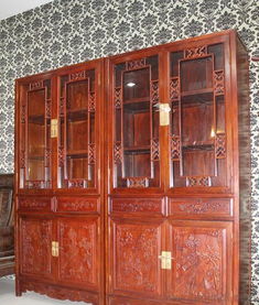 開封天龍家具廠 定制實(shí)木家具，領(lǐng)略紅木雕花古典書柜之美